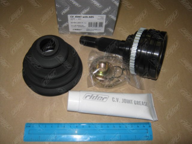 Шарнирный комплект, приводной вал