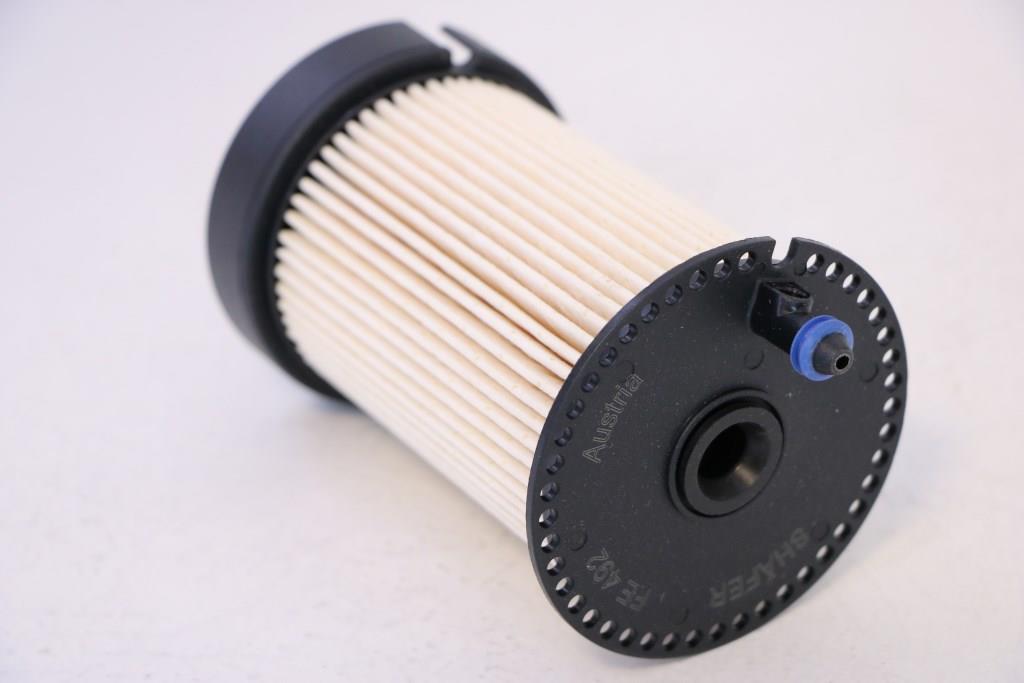 Фильтр топливный VW Golf VII, 1.6-2.0 TDI, 12-, (с трубкой - для корпусов с датчиком воды)'